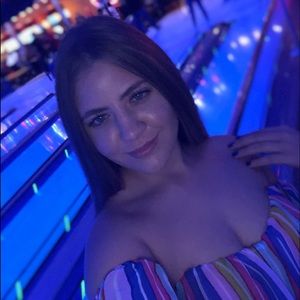 Meet your Posher, Abigail